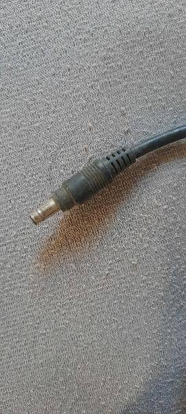 HP  Dell  laptop charger 7