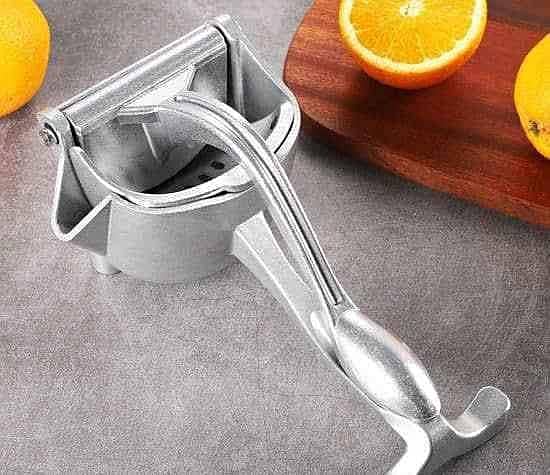 Manual Fruit Press Juicer Machine 3