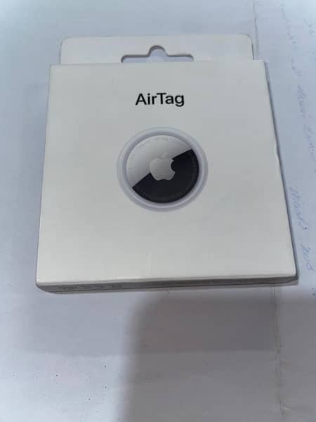 Apple AirTag Brandnew 0
