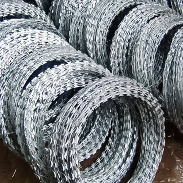 Razor wire Barbed wire Chain link fence concertina security mesh jali 2