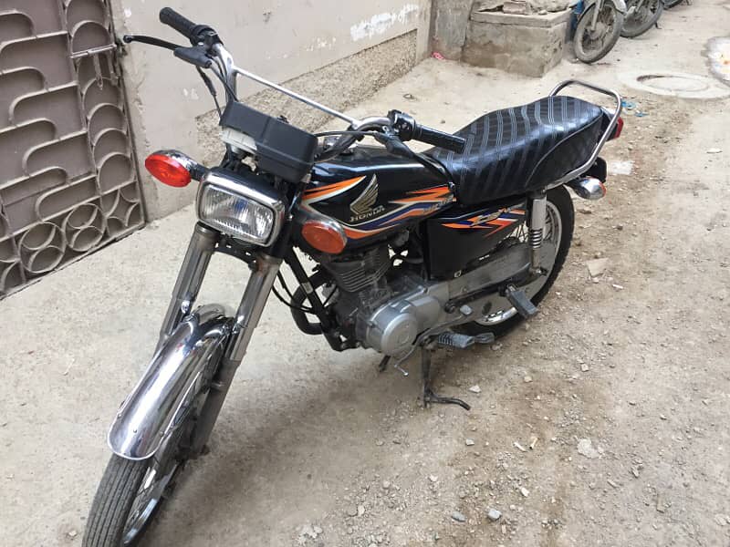 Honda CG125 Model 2018 Rahim yar khan no 1