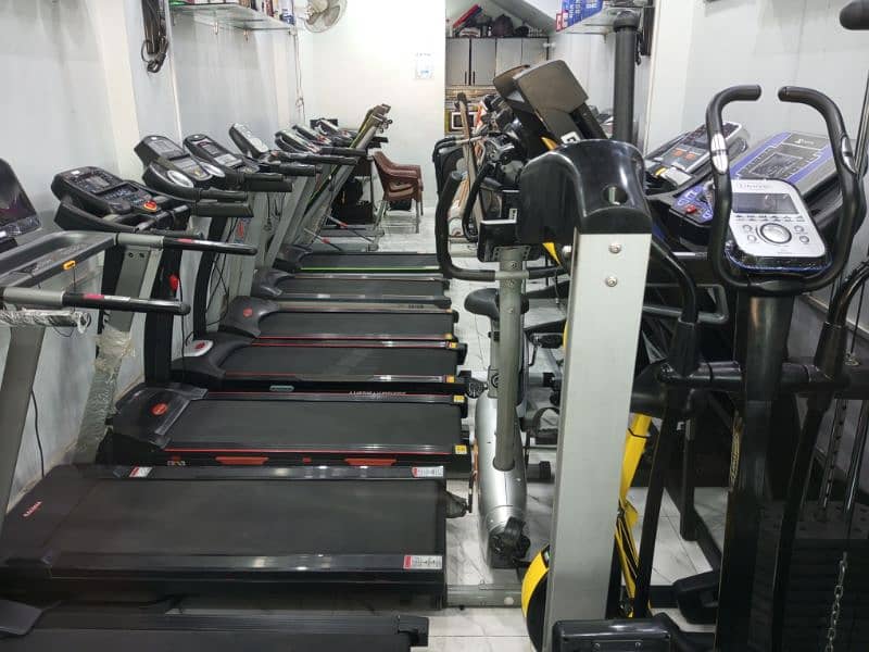 Used Fitness Equipment Store Treadmill Running Jogging Walking Machine 1