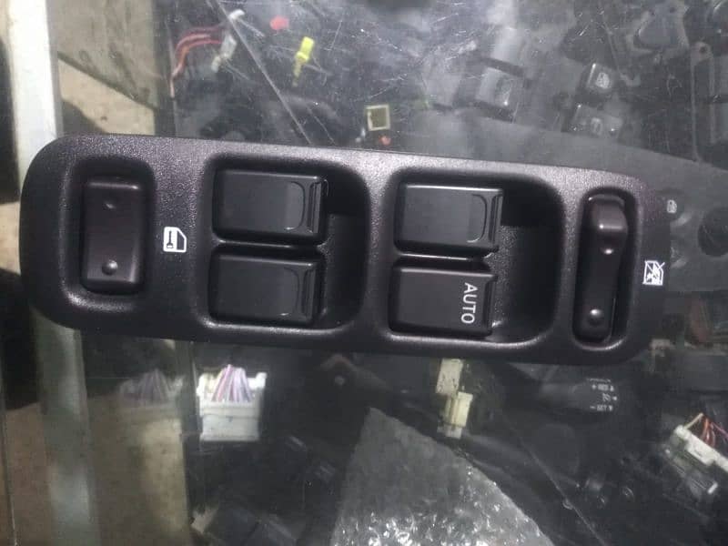 Suzuki Baleno Main Power Window Switch 1