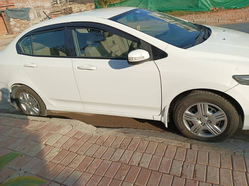 Honda City I vtec 1.3 November 2016 model, Nowshera registered, 10