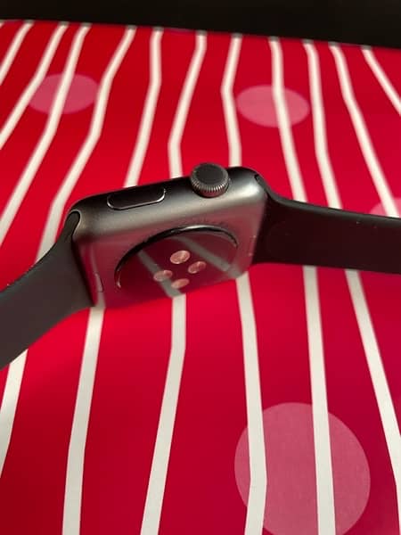 Apple Watch Series 3 42mm 8GB 1