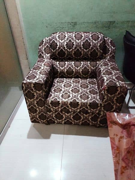 Old Furniture / Sofa Repairing Services in Lahore 8