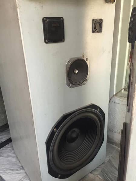 high base audio system for music 1