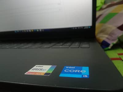 Dell Inspiron 3501 i5 11th gen with backlit keyboard