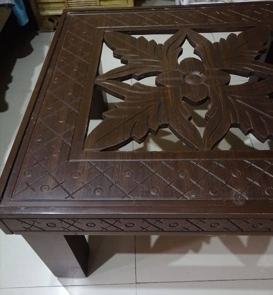 Center Table with mirror 2