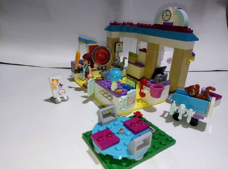 LEGO Friends 41085 Vet Clinic  with mia- 100% Complete 7