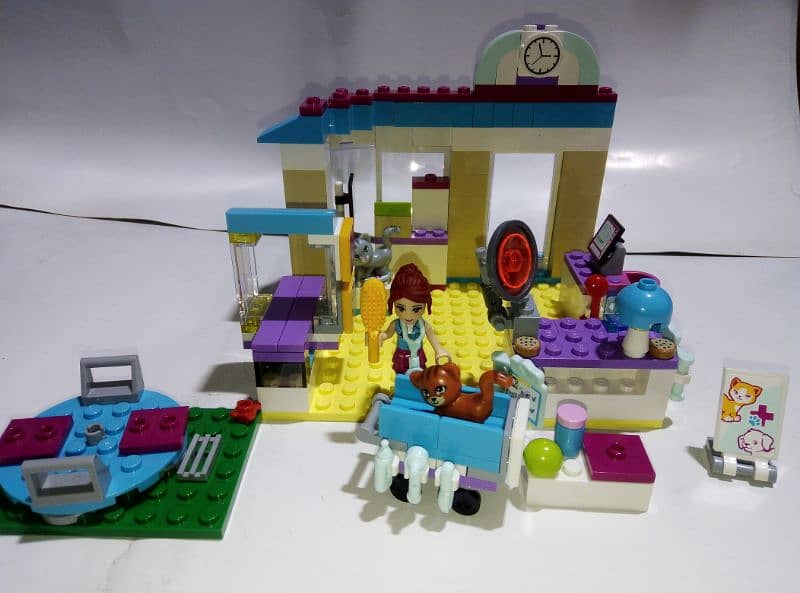 LEGO Friends 41085 Vet Clinic  with mia- 100% Complete 8