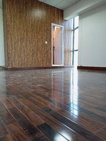 wooden floor , pvc vinyle tile , False ceiling, blinds, 1