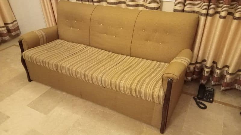 5 Seater Sofa Set With 1 Center And 2 Side Tables 1