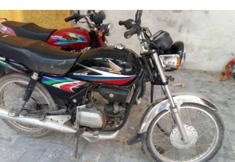 Honda 100cc 2009 model in black color Exchange possible 0