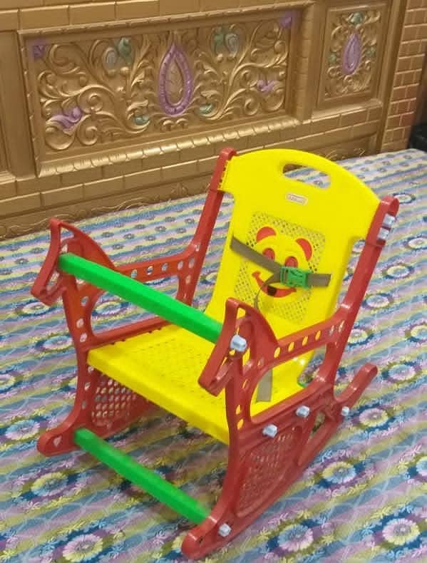 Baby Rocking Plastic Chair for Kids, Toddlers, Rocker and Bouncer with 0