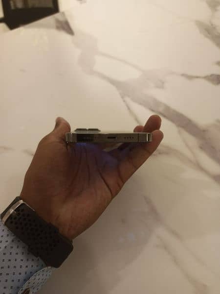 iphone 14 pro max 3