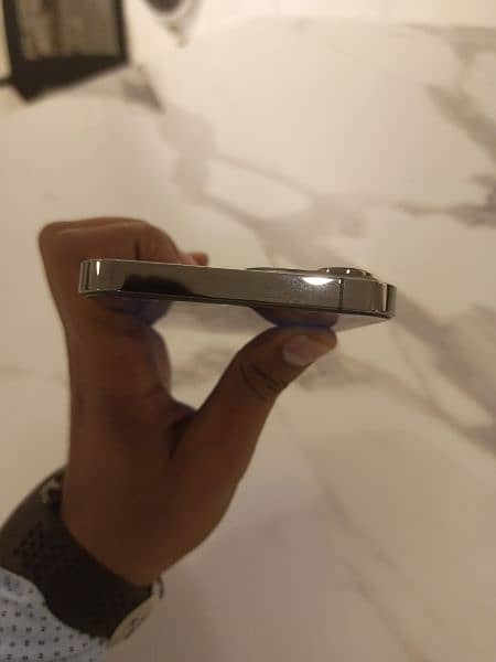 iphone 14 pro max 5