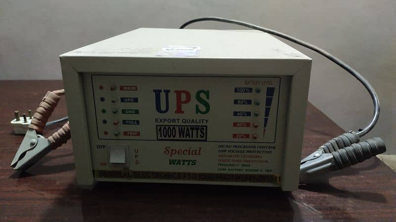 1000 Watt UPS 0