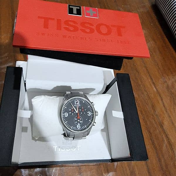 Tissot Quartz Watch 3