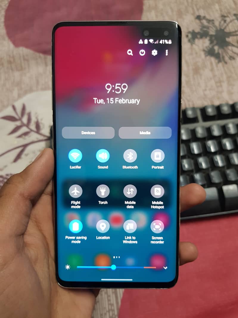 Samsung S10 5g | Top Notch Model | Waterpack 9