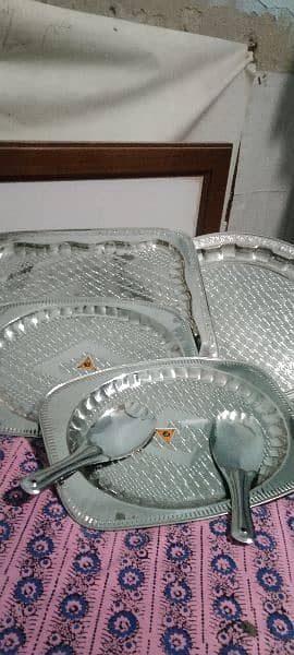 steel trays and tray spoon ( steel) 0