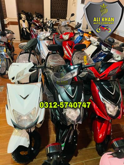 Ladies Scooty Men Scooter 50cc 100cc 150cc Electric Petrol Japan China