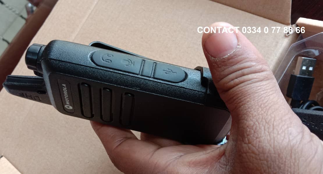 Woki toki Motorola UHF Wireless Smart Moto Walkie talkie in Pakistan 3