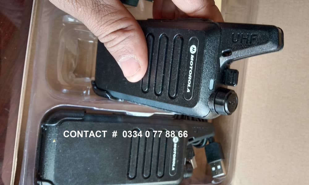 Woki toki Motorola UHF Wireless Smart Moto Walkie talkie in Pakistan 0