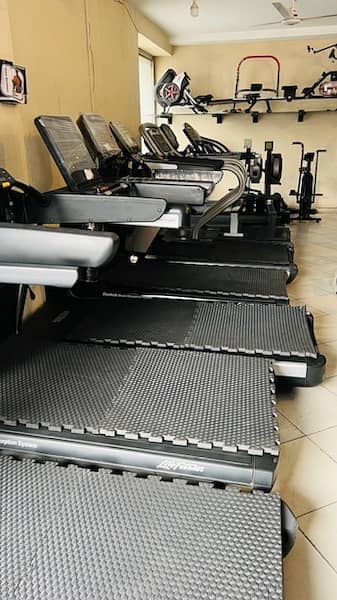 treadmill/spinbike/arc trainer/recumbent bike/gym equipment available 4