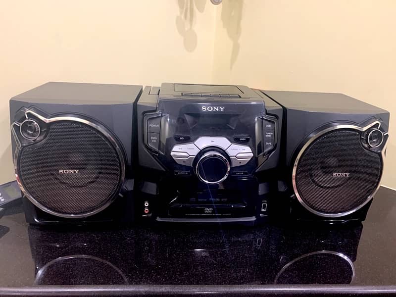 Deck with speakers (SONY ORIGNAL) 0