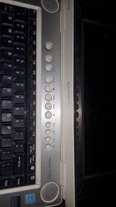 TOSHIBA F30 LAPTOP BOHAT HE MAZBOOT LAPTOP OLD IS GOLD 0