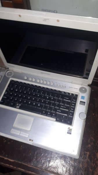 TOSHIBA F30 LAPTOP BOHAT HE MAZBOOT LAPTOP OLD IS GOLD 6