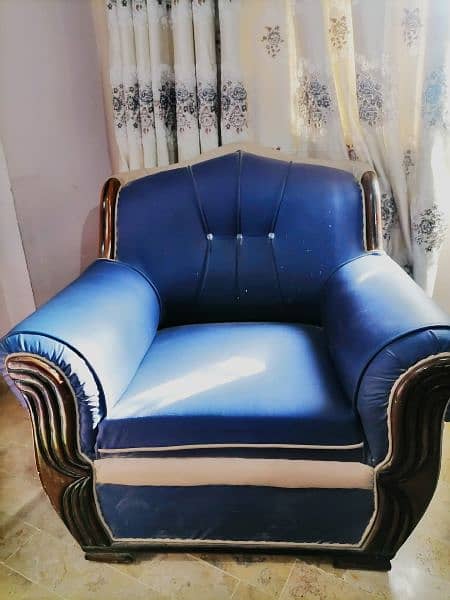5 setter Sofa set available 2