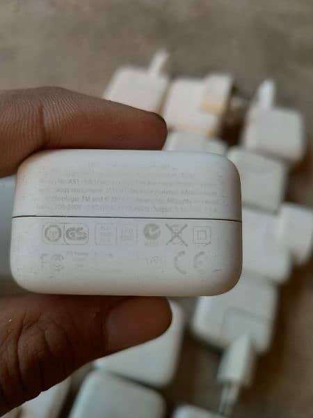 iPad 10w charger 100% original used 4