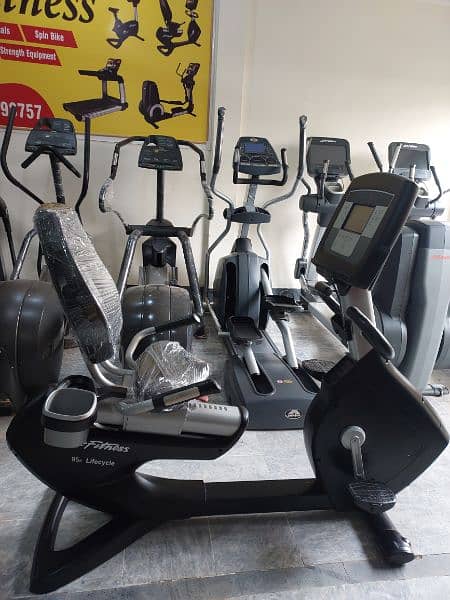 (BTRwp) Life Fitness Treadmills & Ellipticals 7