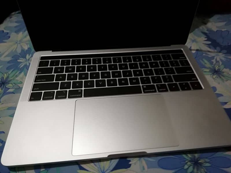 13inch 15inch Apple MacBook pro air all models available 2