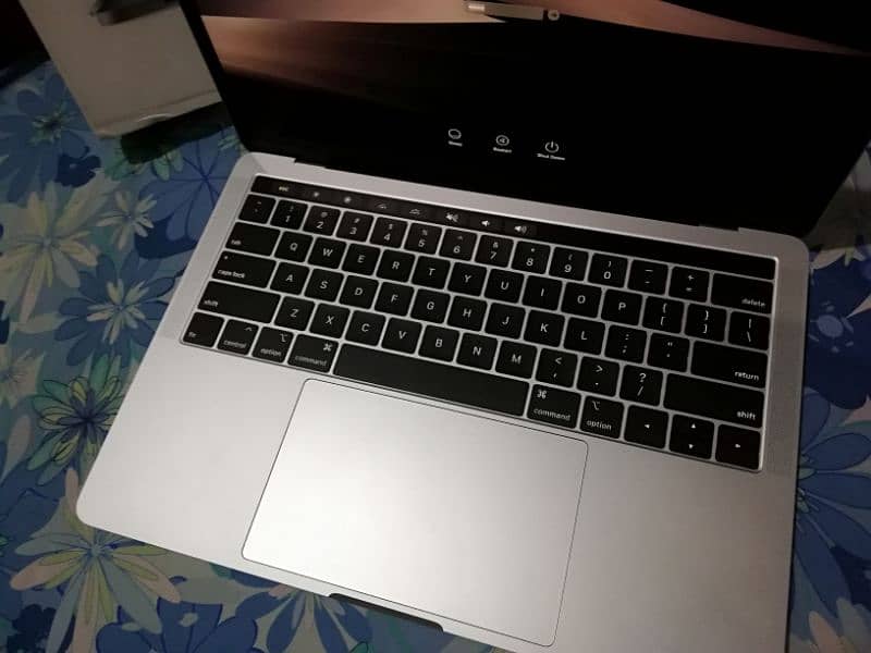 13inch 15inch Apple MacBook pro air all models available 3