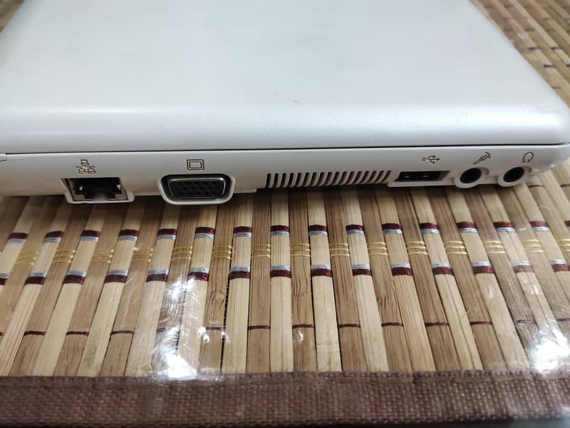 Samsung Laptop Mini 10.1" 6