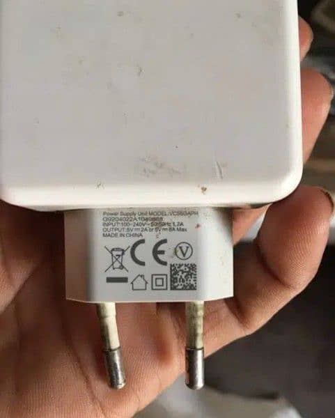 oppo 4 amper fast charger original adopter for Sall 0312.95. 72.280 1