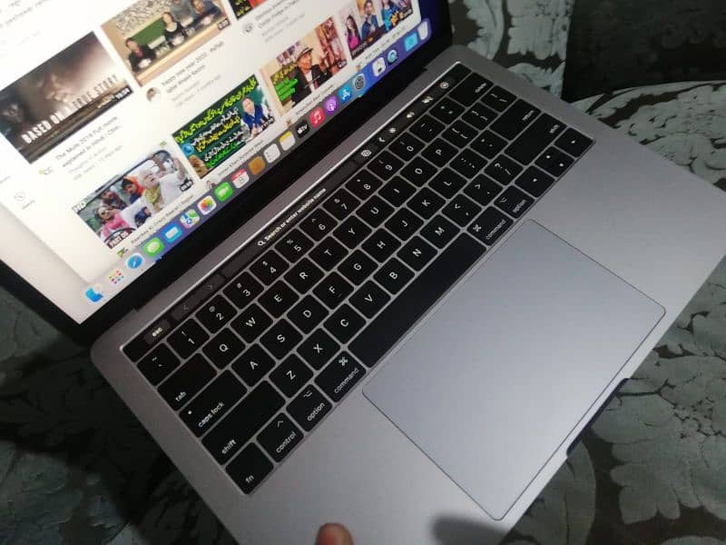 apple macbook pro retina display 2015 core i7 5