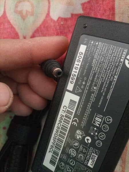 hp Laptop charger 1