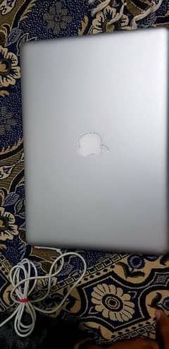 apple mackbook pro core i7 2012