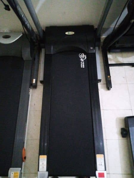 treadmils. (0309 5885468). electric running and jogging machines 5