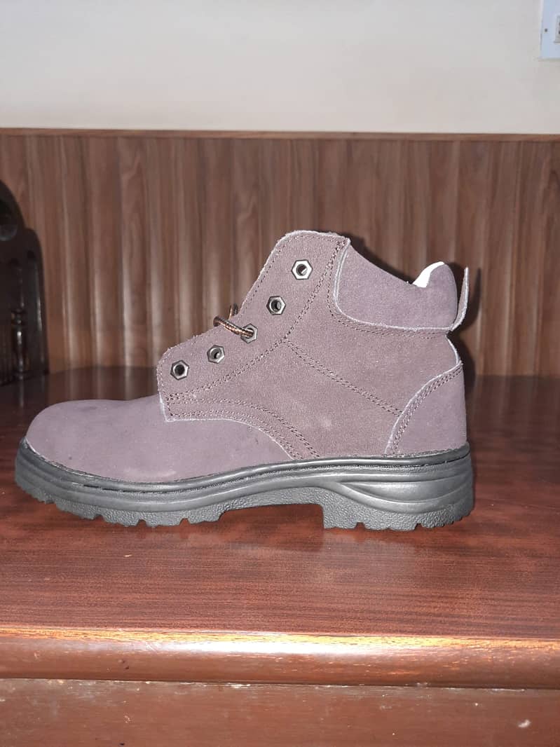 Safety Shoes with steel toe 2