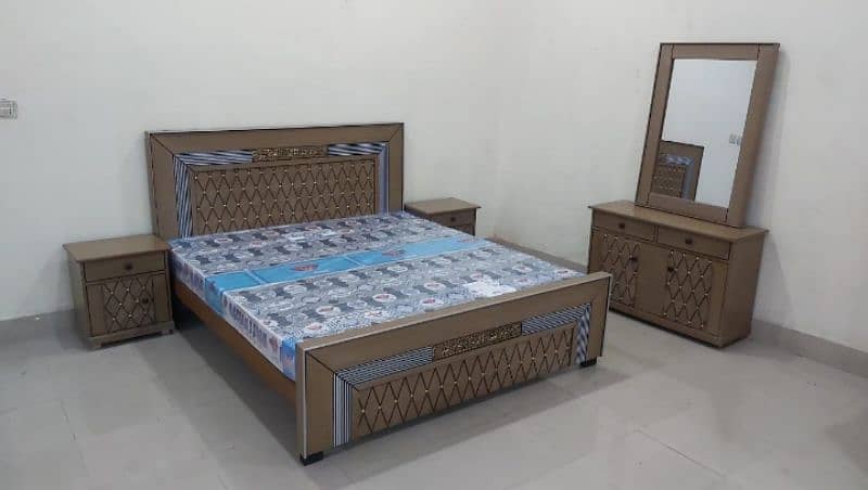 double bed factory ret me mojud hain 5 sall ki warranty 6