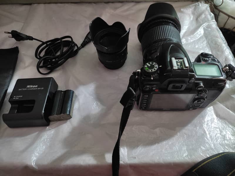 Camera Nikon D7000 with Two Lens Exchange Possible with same worth 5