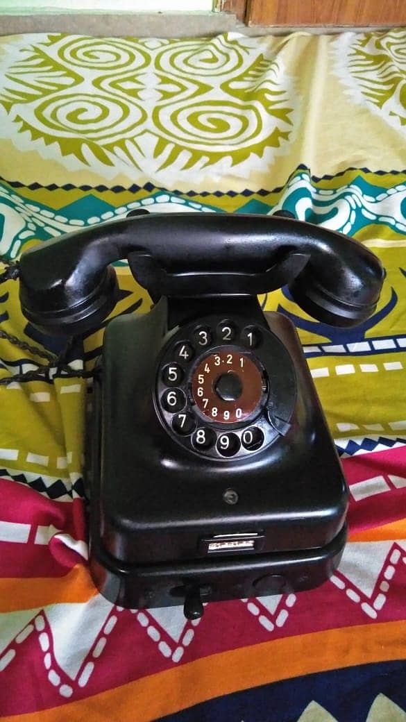 Old black German landline telephone working condition 0