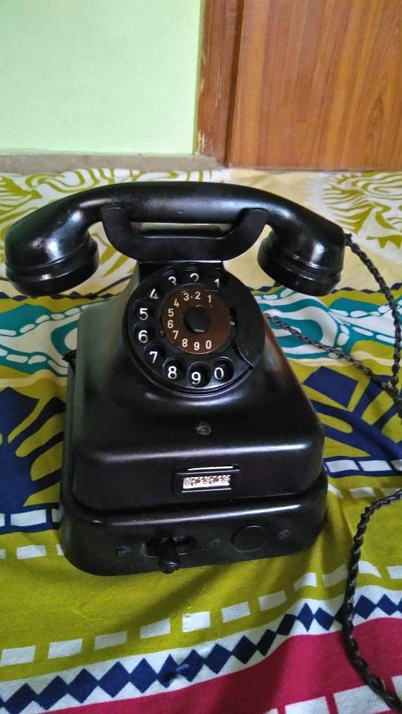 Old black German landline telephone working condition 1