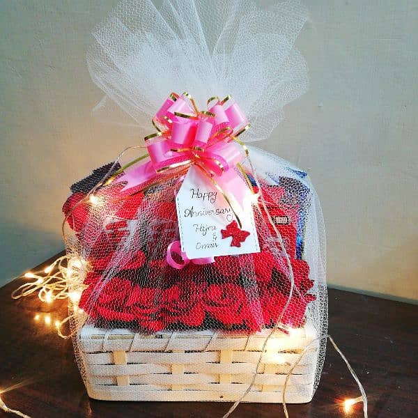 Birthday flowers gift box chocolate basket valentinesday bouqet 1