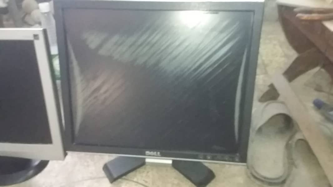 Dell 17 Inch & ViewSonic 14 Inch (Screen is Rough) working condition 2